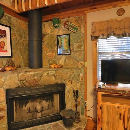 Oktoberfest Themed Cabin In Woods Stream #14 Helen Exterior photo