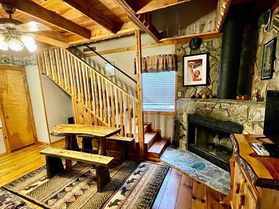 Oktoberfest Themed Cabin In Woods Stream #14 Helen Exterior photo